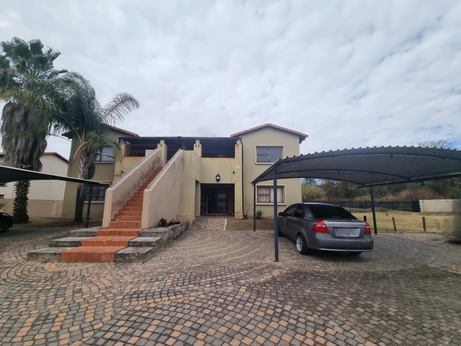 2 Bedroom Property for Sale in Waterval East North West